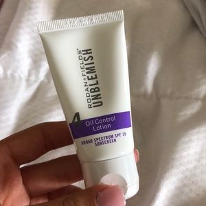 Rodan + Fields Unblemish Moisturizer